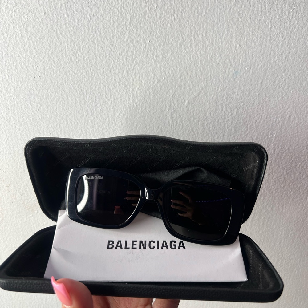 Authentic Women’s Black Balenciaga Shades